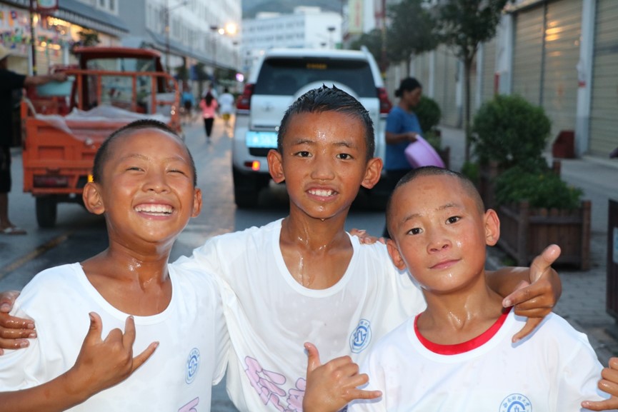 喜讯：嘟嘟成人网
“‘彝路相伴’凉山州大型易地扶贫搬迁社区融合项目”荣获第十四届中国青年志愿者优秀项目