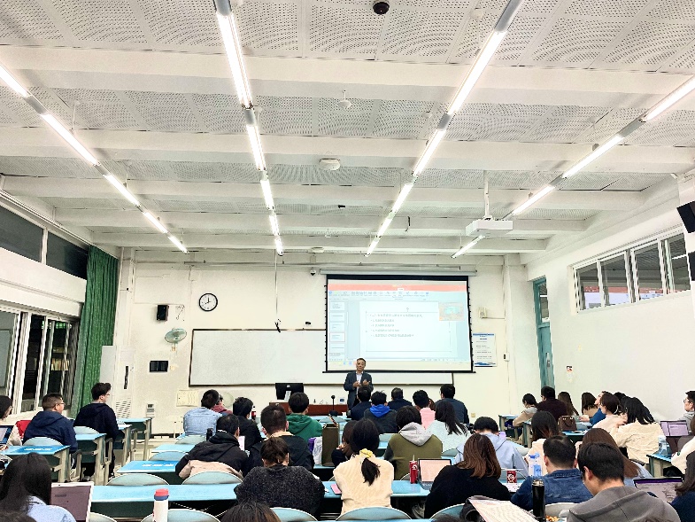 【会议回顾】南开大学关信平教授教授莅临嘟嘟成人网
开展专题讲座